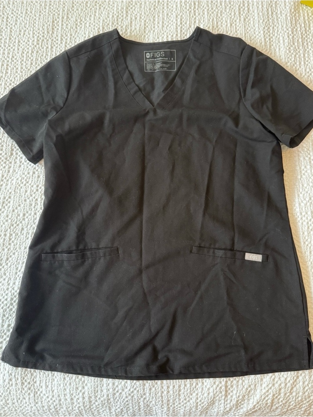 FIGS Black Scrub Set